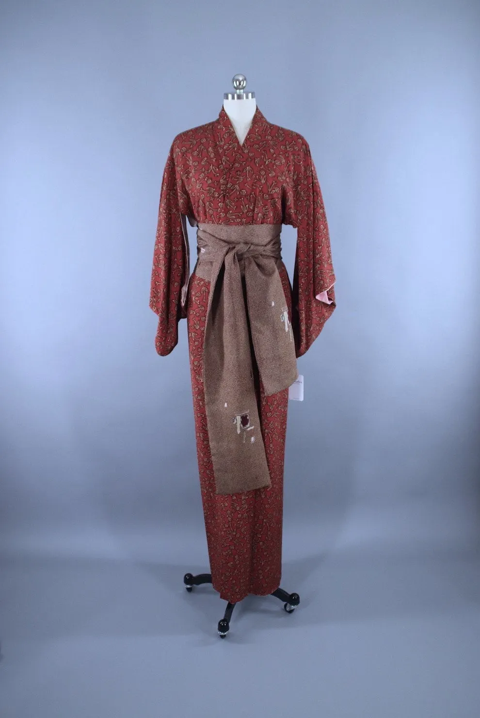 1940s Vintage Silk Kimono Robe / Rust Brown Abstract Floral