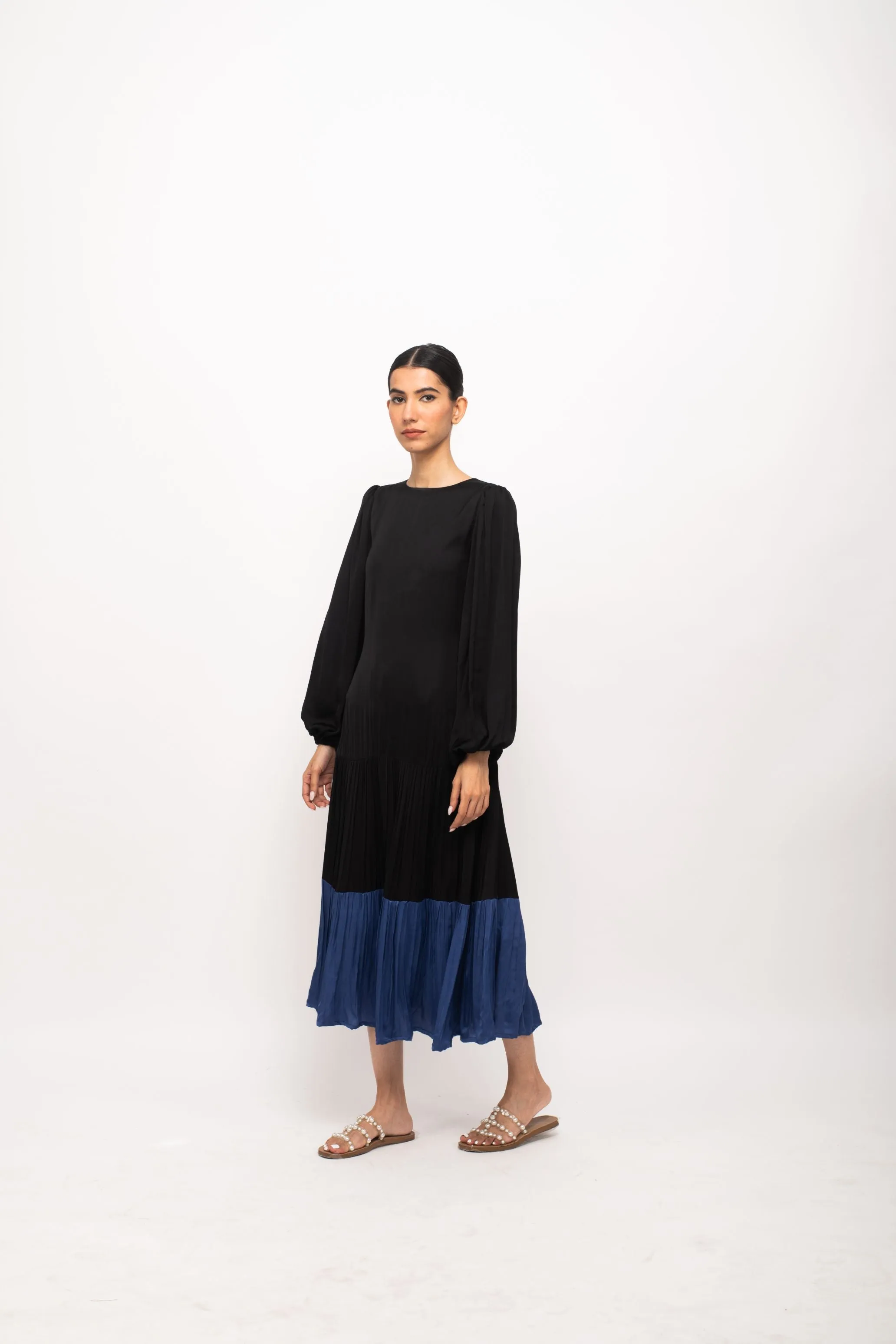 Black-Blue Gather Maxi Dress