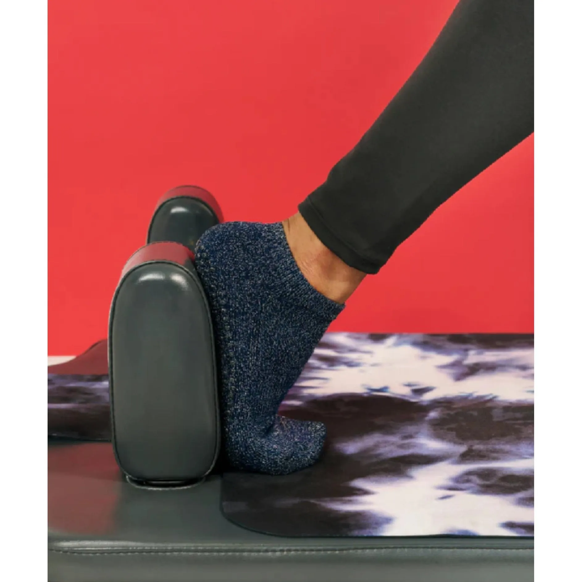 Classic Low Rise Grip Socks - Starry Black Sparkle (Barre / Pilates)