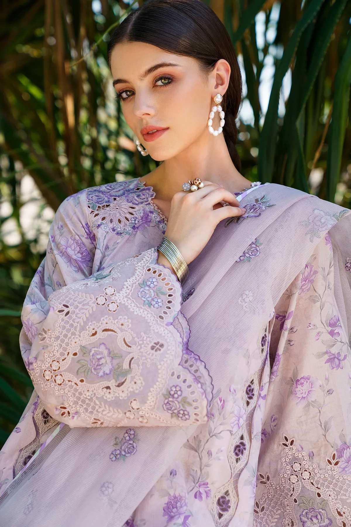 EMBROIDERED PRINTED LAWN UF-566